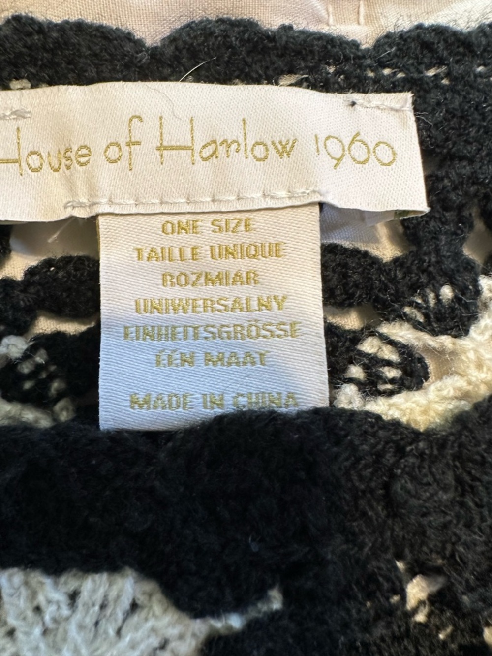 House of Harlow 1960 Crochet Floral Fringe Poncho One Size - Picture 4 of 8